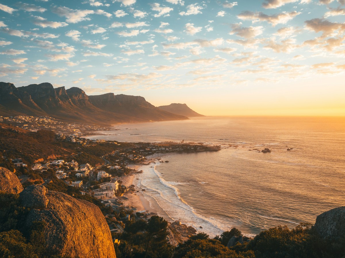 Exploring Cape Town: Your Ultimate Travel Companion! 🌍